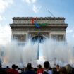 Suivez la parade des athlètes olympiques et paralympiques français sur les Champs-Elysées