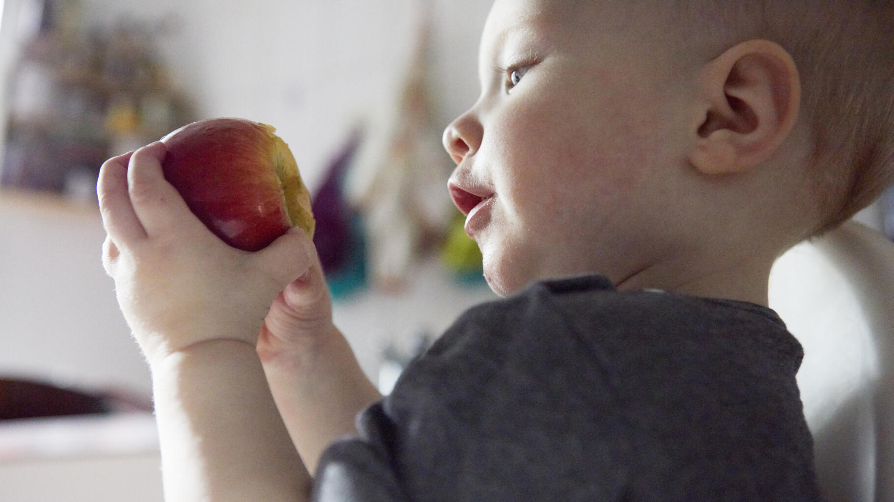 Pour les repas des enfants, ces recommandations nutritionnelles invitent à réduire les viennoiseries ou les jus de fruits