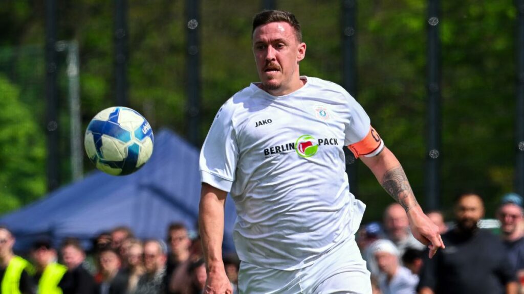 Abbruch des Spiels von Max Kruses Klub Dersimspor gegen Delay Sports