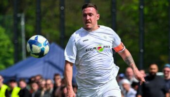 Abbruch des Spiels von Max Kruses Klub Dersimspor gegen Delay Sports