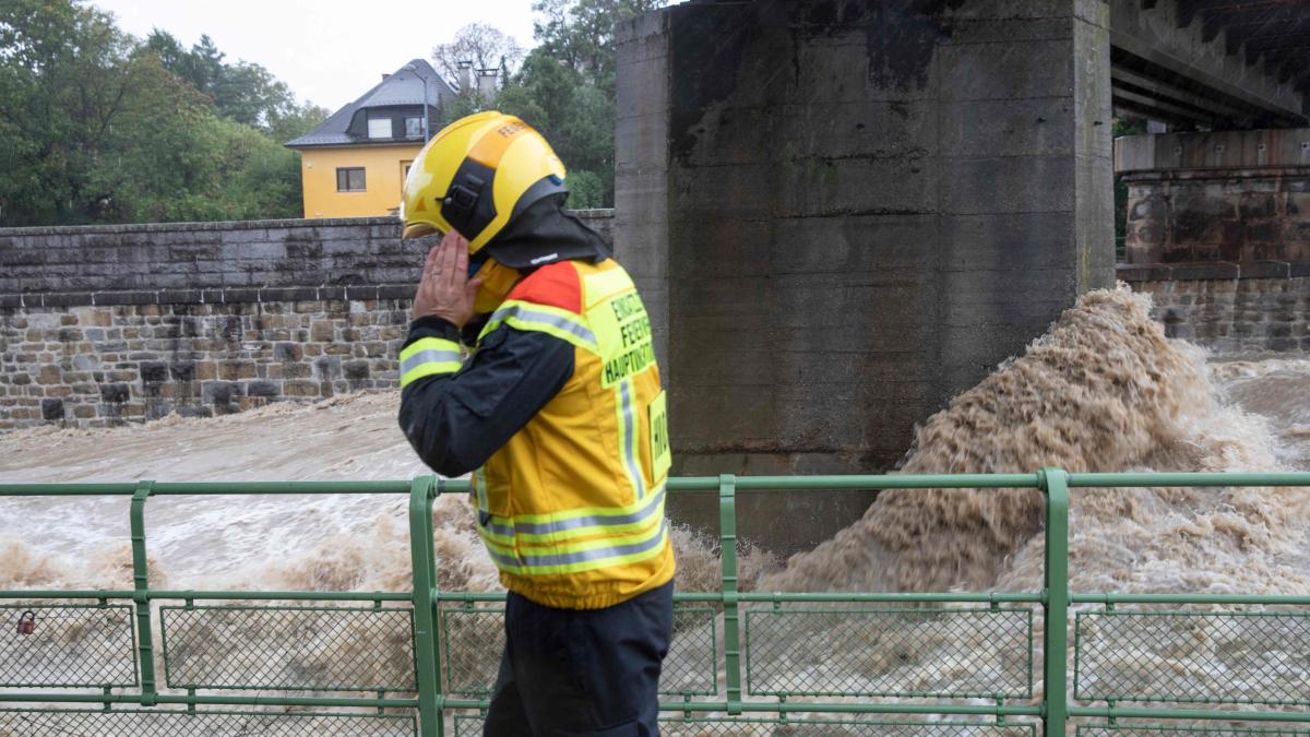 Dresden ruft zweite Hochwasserwarnstufe aus – Niederösterreich zum Katastrophengebiet erklärt