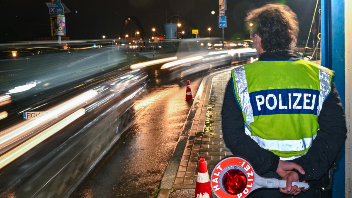 Zusätzliche Grenzkontrollen laufen an – Schmuggler flüchten vor Polizei