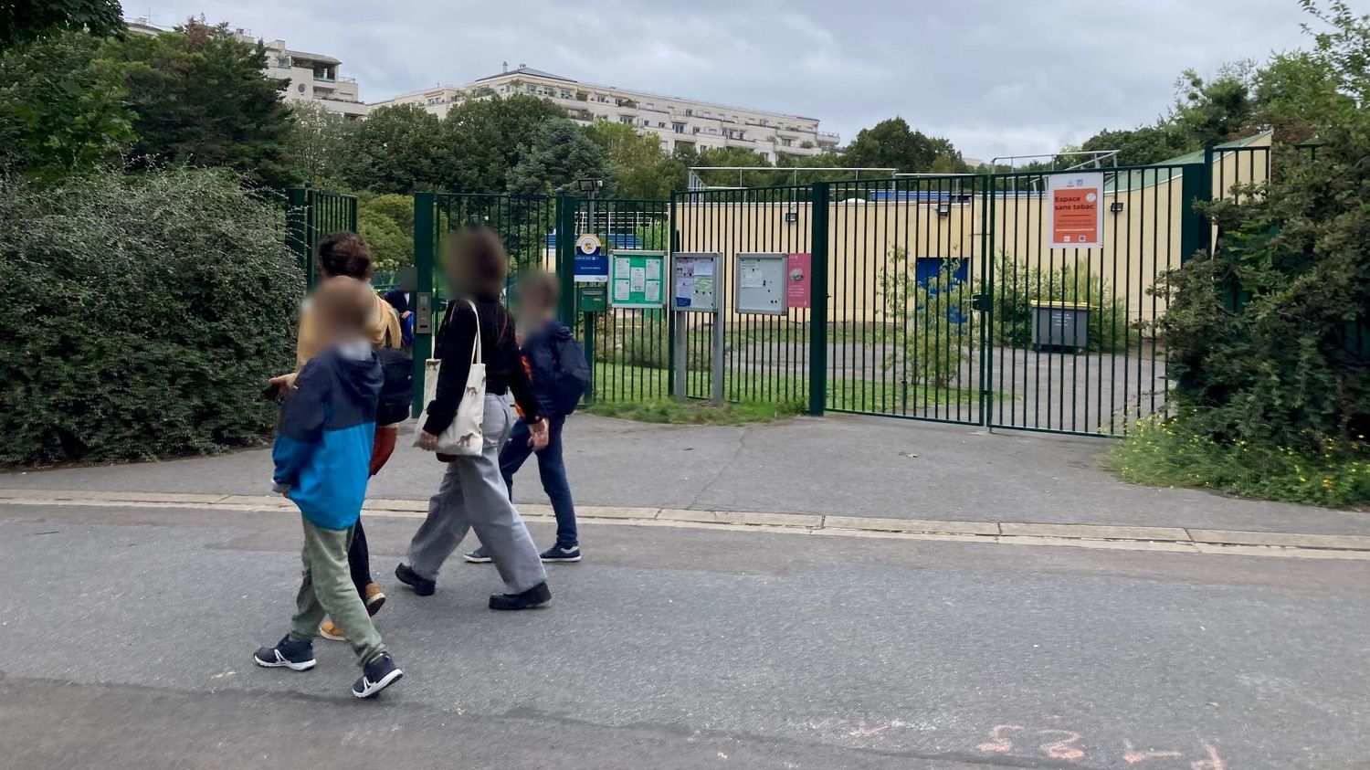 La garde à vue de l'enseignante accusée d'avoir frappé une élève de 3 ans à Paris a été levée