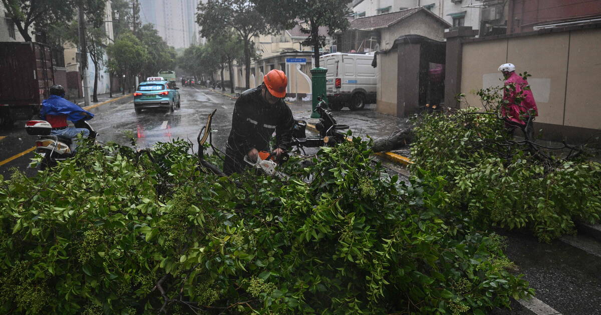 Shanghai se calfeutre au passage du typhon Bebinca