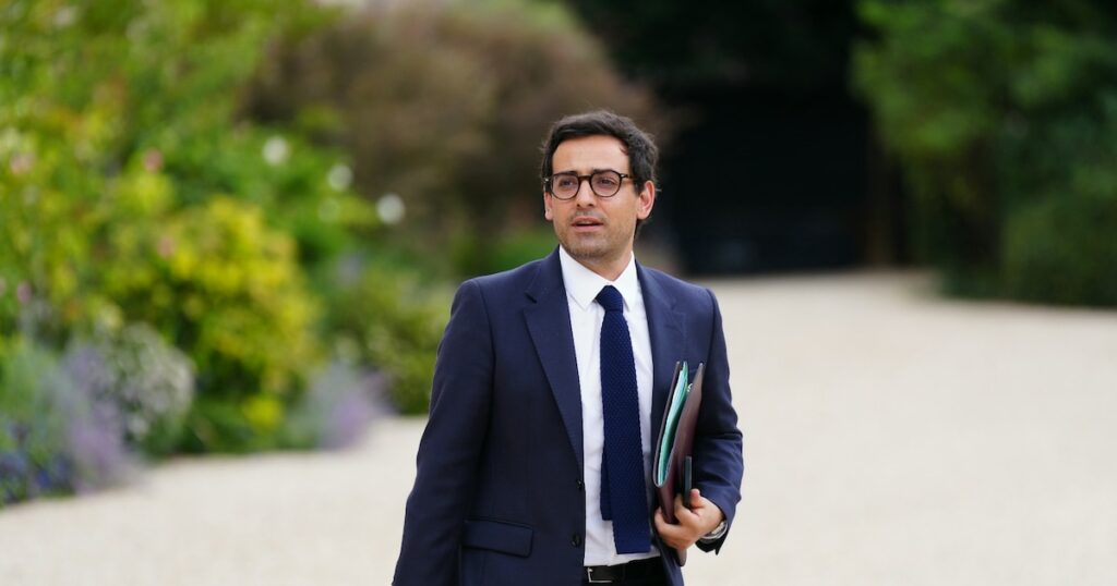 Le ministre des Affaires étrangères sortant Stéphane Séjournée, le 23 août 2024 à Paris