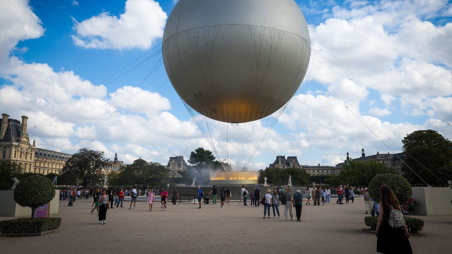 Paris 2024 : la vasque olympique finalement dégonflée