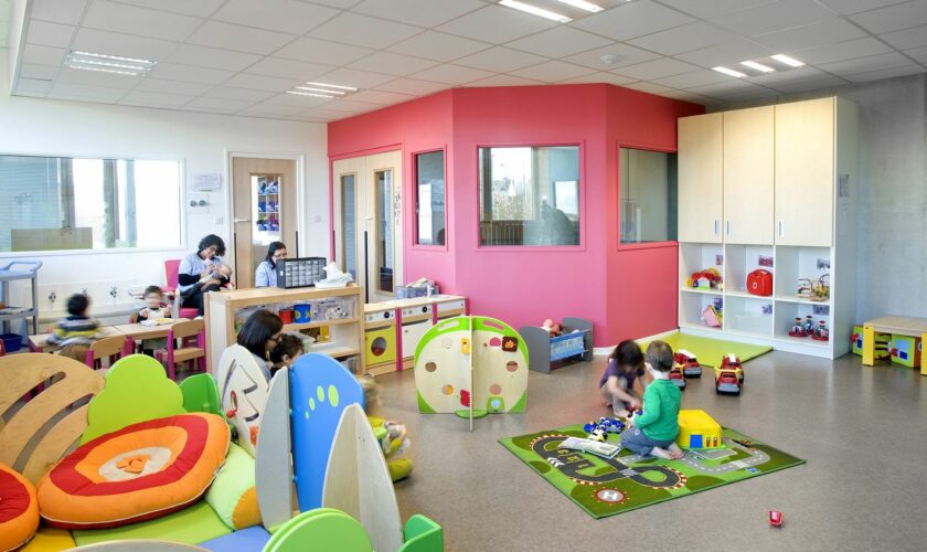 APPEL A TEMOIGNAGES. Votre enfant est inscrit dans une crèche privée et les révélations de maltraitance dans ce secteur vous font bondir ? Racontez-nous