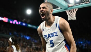 Basket : "Pour ce qu'il a fait, il est tout en haut du panthéon"... Nicolas Batum, la retraite internationale de l'emblématique capitaine des Bleus