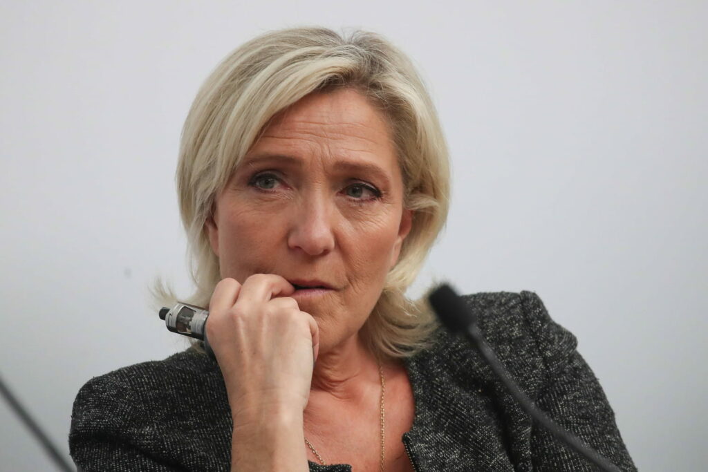 Affaire des assistants du RN : emplois fictifs et faux documents... Le procès qui va secouer Marine Le Pen