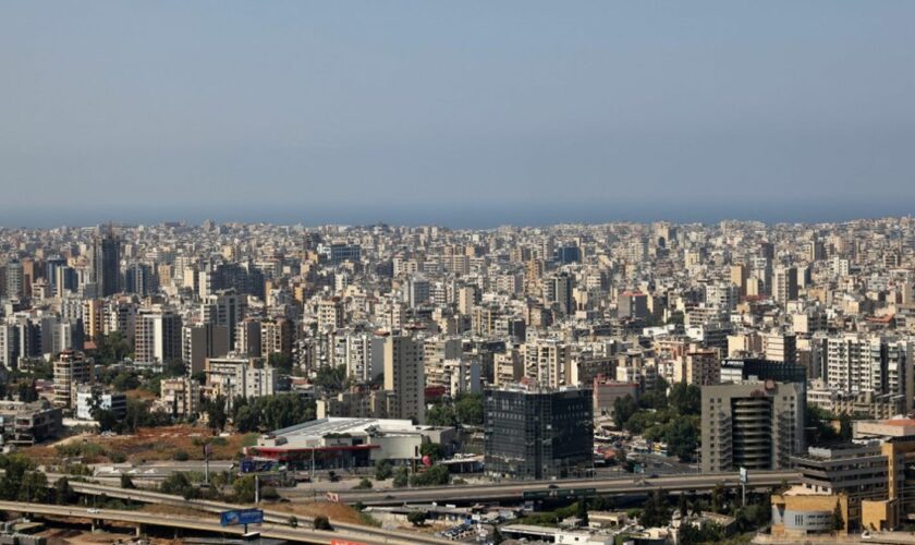 Guerre au Proche-Orient : les explosions de bipeurs au Liban ont fait au moins neuf morts et 2 800 blessés, selon le ministre de la Santé libanais