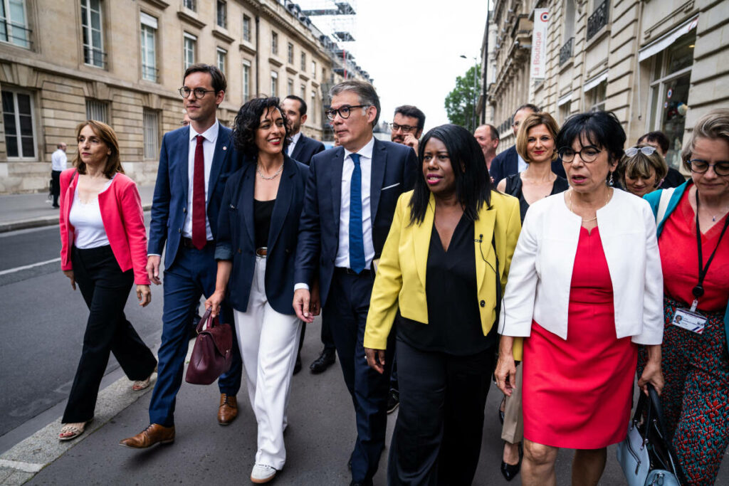 Destitution de Macron : les députés PS n’empêcheront pas l’examen du texte, mais voteront contre son adoption