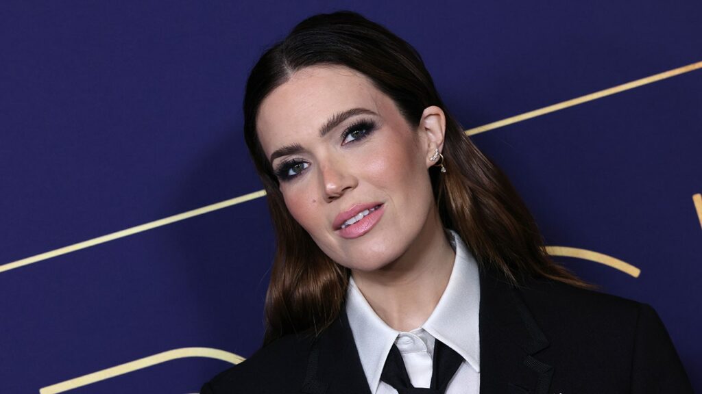 Mandy Moore blasts paparazzo following her in ninth month of pregnancy: 'I'm literally about to give birth'