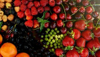 What are flavonoids and what foods are they in? As study suggests they lower risk of dementia