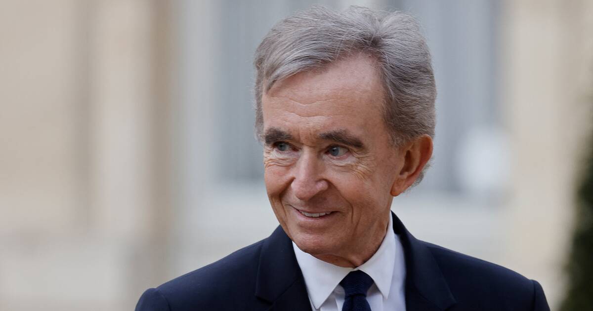 Quand Bernard Arnault tente d’interdire aux équipes de LVMH de parler à certains médias