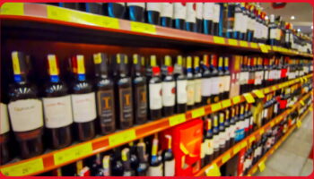 Un expert a testé les bouteilles de la foire aux vins Lidl, l'une d'elles l'a épaté alors qu'elle ne coûte que 4 euros