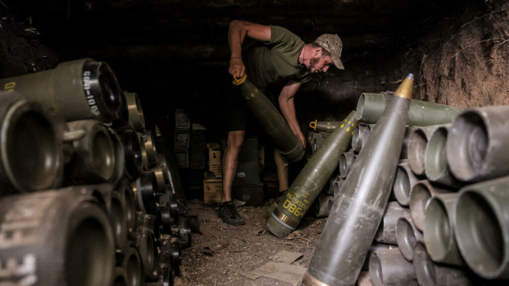 Guerre en Ukraine : quand des obus indiens finissent par atterrir dans l'arsenal de Kiev