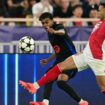 Monaco-FC Barcelone : les deux équipes toujours dos à dos mais les Monégasques, à onze contre dix, continuent de pousser