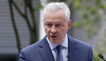 Bruno Le Maire va bien travailler en Suisse à Lausanne, mais l’accueil est déjà hostile