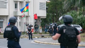 TEMOIGNAGES. En Nouvelle-Calédonie, regain de tension à l'approche de la date anniversaire du rattachement de l'archipel à la France