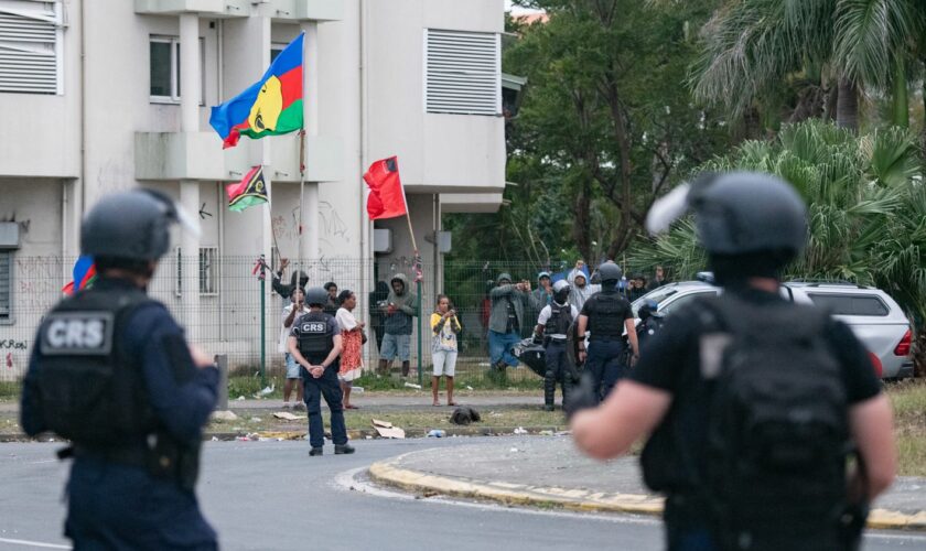 TEMOIGNAGES. En Nouvelle-Calédonie, regain de tension à l'approche de la date anniversaire du rattachement de l'archipel à la France