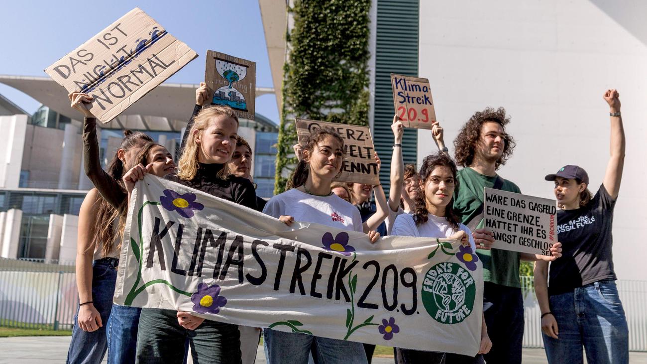 Globaler Klimastreik: Fridays for Future warnt vor "Rolle rückwärts" in Klimapolitik