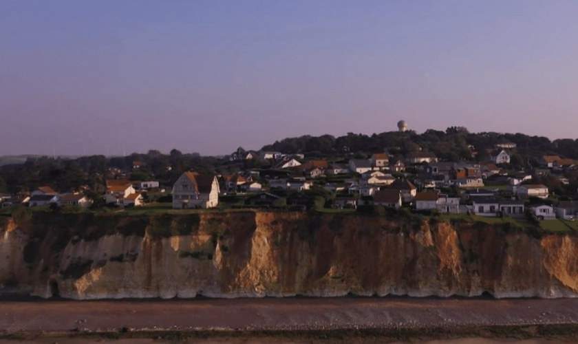 Érosion du littoral : en Normandie, un camping déménagé avant d'être englouti