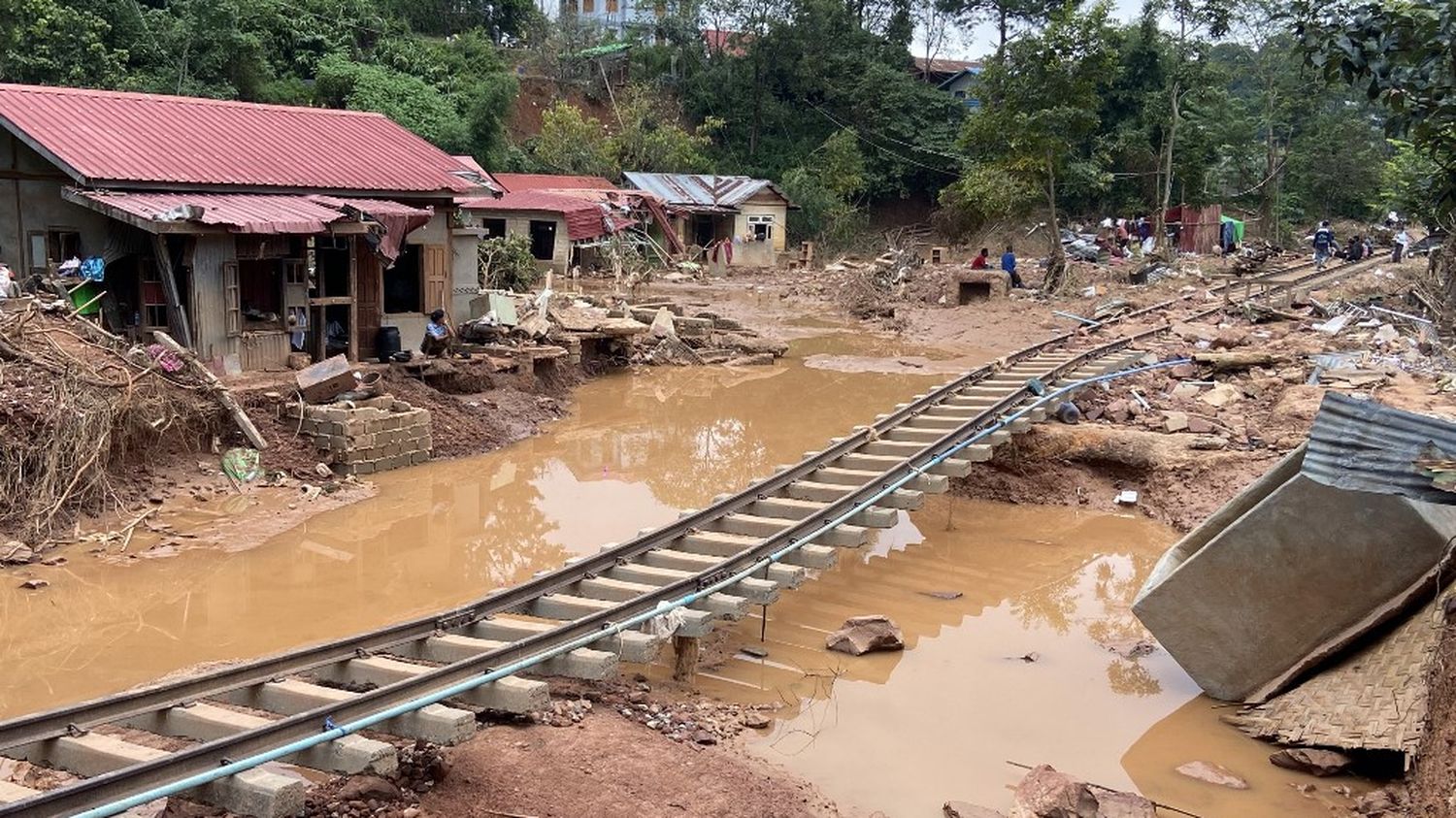 Birmanie : le bilan du typhon Yagi grimpe à 384 morts et 89 personnes portées disparues