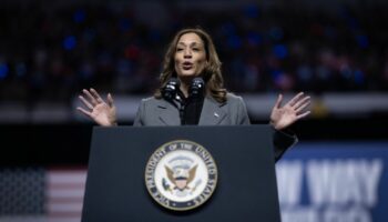 Présidentielle américaine : Kamala Harris met Donald Trump au défi de débattre une nouvelle fois à la télévision fin octobre, sans succès