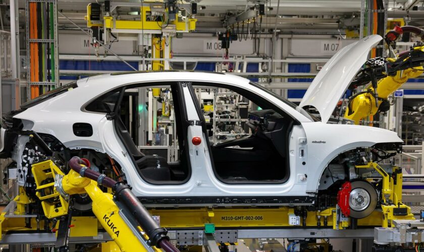 Autoindustrie: IG Metall spricht sich für Förderung von E-Autos aus