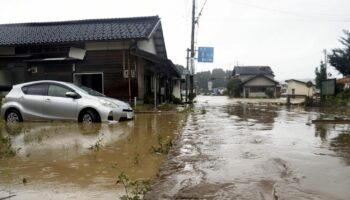 Au Japon, une personne est morte et sept sont portées disparues après des inondations