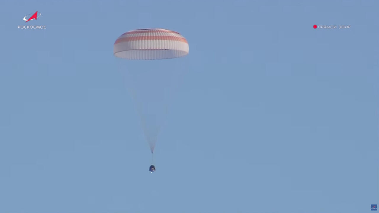 Un vaisseau Soyouz atterrit au Kazakhstan après un séjour record dans l'ISS