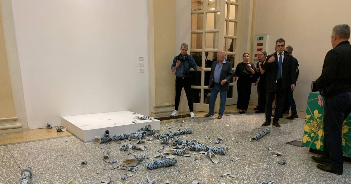 Une sculpture d’Ai Weiwei détruite par un visiteur dans un musée italien