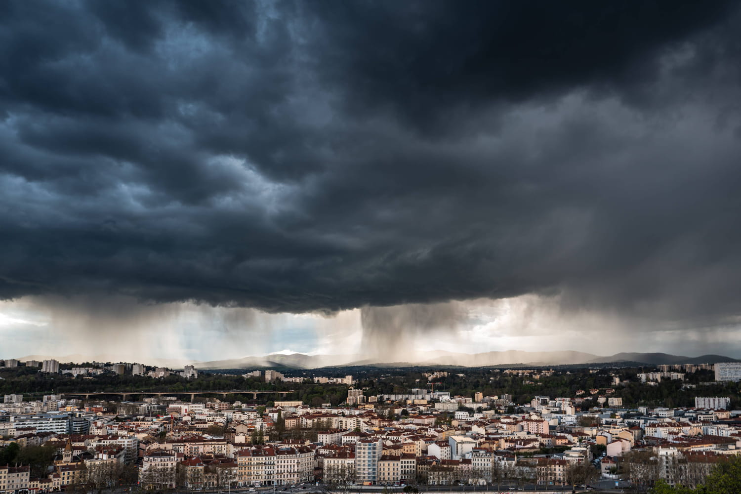 Météo : baisse rapide des températures, pluie... Semaine morose dans toutes ces régions