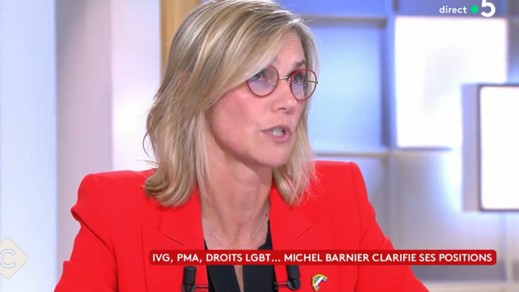 Agnès Pannier-Runacher portait un pin’s lors de la passation de pouvoir, voici pourquoi