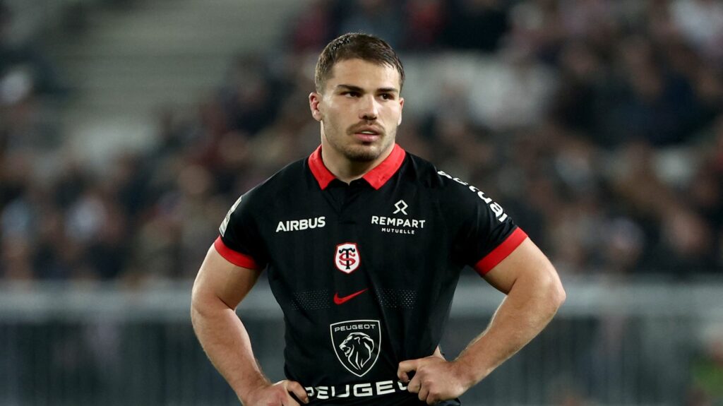 Rugby : Antoine Dupont de nouveau élu meilleur joueur du Top 14 et meilleur international français