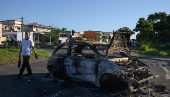 Violences contre la vie chère en Martinique : le couvre-feu partiel est prolongé jusqu'à jeudi matin et étendu à un autre quartier de Fort-de-France