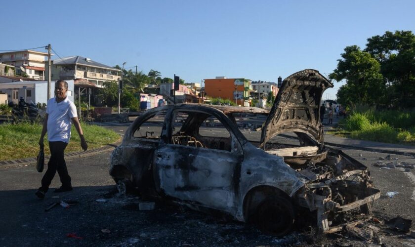 Violences contre la vie chère en Martinique : le couvre-feu partiel est prolongé jusqu'à jeudi matin et étendu à un autre quartier de Fort-de-France