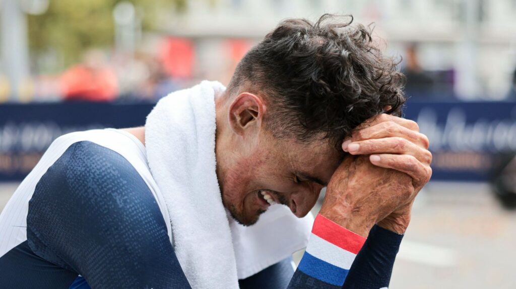 Mondiaux de paracyclisme : le Français Florian Bouziani s'offre la médaille d'or sur le chrono en C3, Alexandre Léauté se contente de l'argent en C2