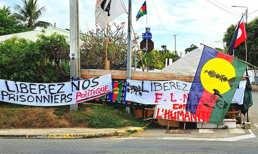 REPORTAGE. Nouvelle-Calédonie : jour de deuil pour les uns, fête patriotique pour les autres, un 24 septembre sous très haute surveillance dans l'archipel