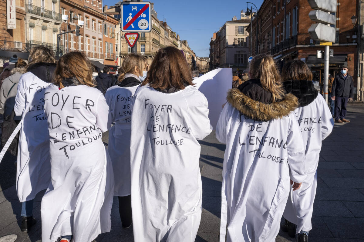 « Tous les voyants au rouge » : le secteur de la protection de l’enfance dans la rue ce mercredi