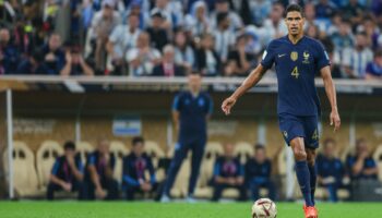 Foot : Ligues des champions, titre mondial, blessures... La carrière de Raphaël Varane en cinq moments marquants