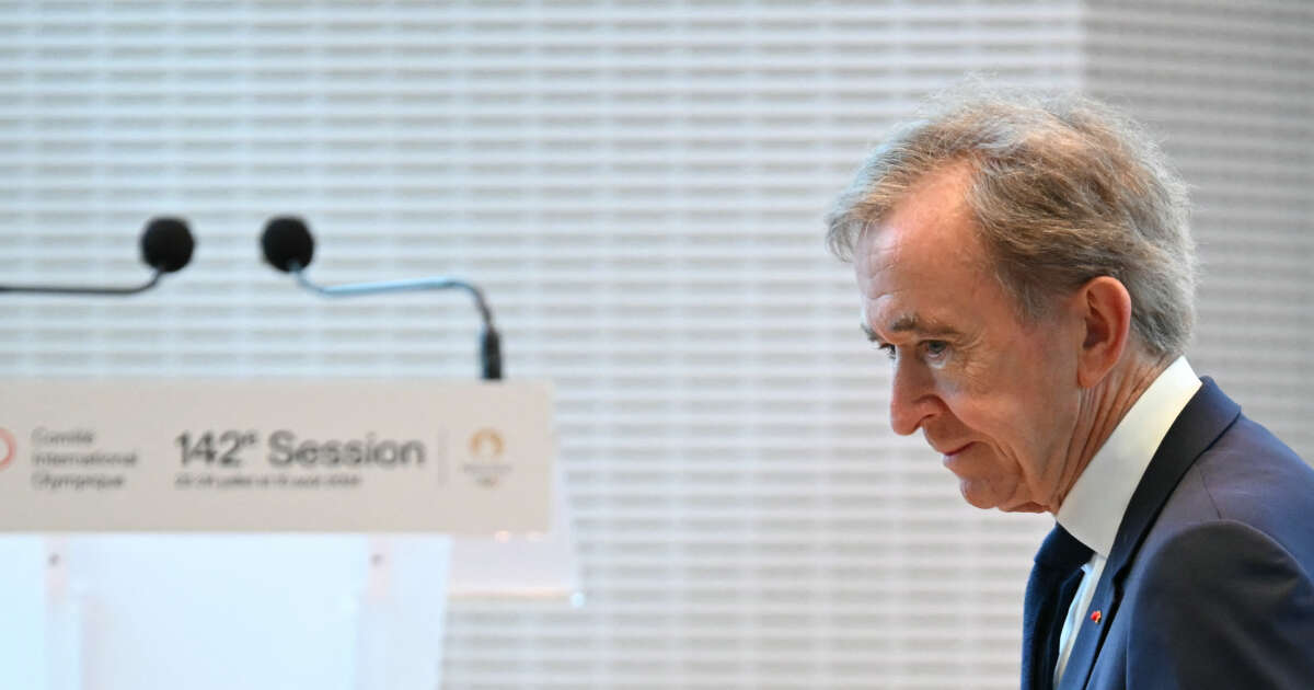 Bernard Arnault “part en guerre” contre les journalistes : une “erreur grossière”