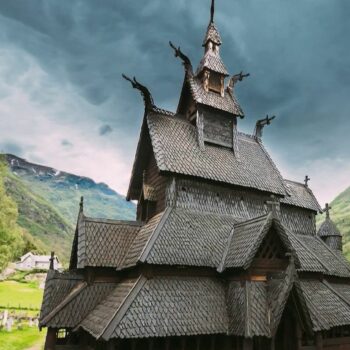 Norvège : le trésor des églises en bois, derniers vestiges de la Scandinavie des Vikings