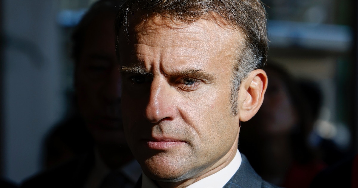 Le président français Emmanuel Macron en visite à Nanterre, près de Paris, le 19 septembre 2024