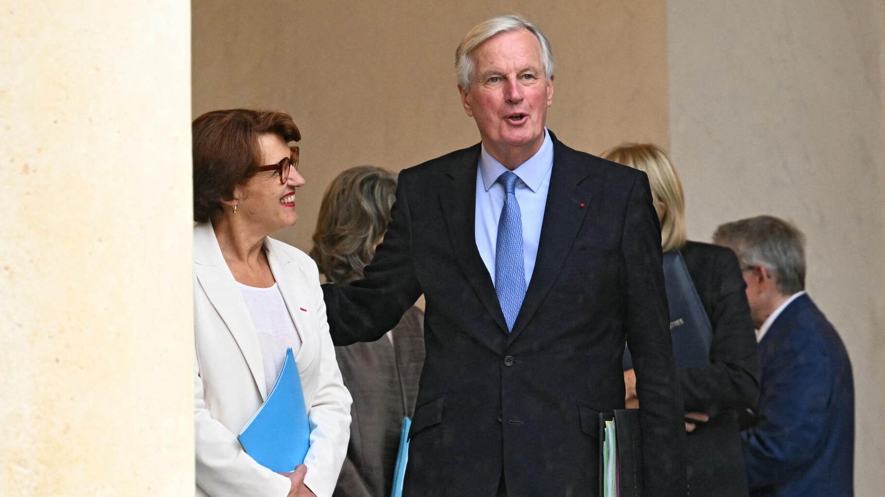 La photo officielle du gouvernement Barnier ne ressemblera pas aux précédentes