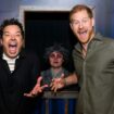 Le prince Harry et Jimmy Fallon visitent une maison hantée… et sont terrifiés