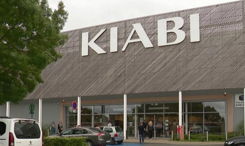 Kiabi : une ancienne trésorière écrouée, soupçonnée d'avoir détourné 100 millions d'euros