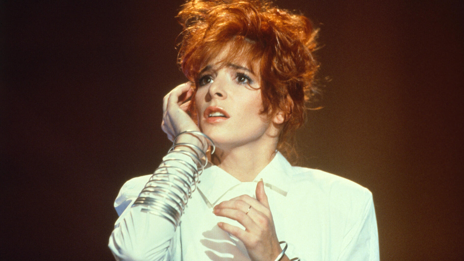 Mylène Farmer n’a pas changé depuis le début de sa carrière mais le regard qu’on porte sur elle, si