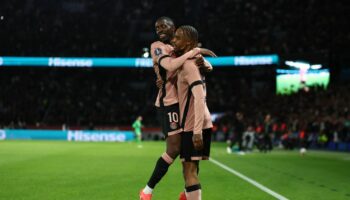 DIRECT. PSG-Rennes : les Parisiens devant à la pause, Barcola buteur... Suivez le match de la 6e journée