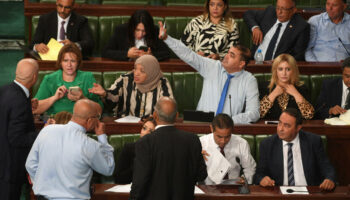 Le Parlement tunisien révise la loi électorale à moins de dix jours de la présidentielle